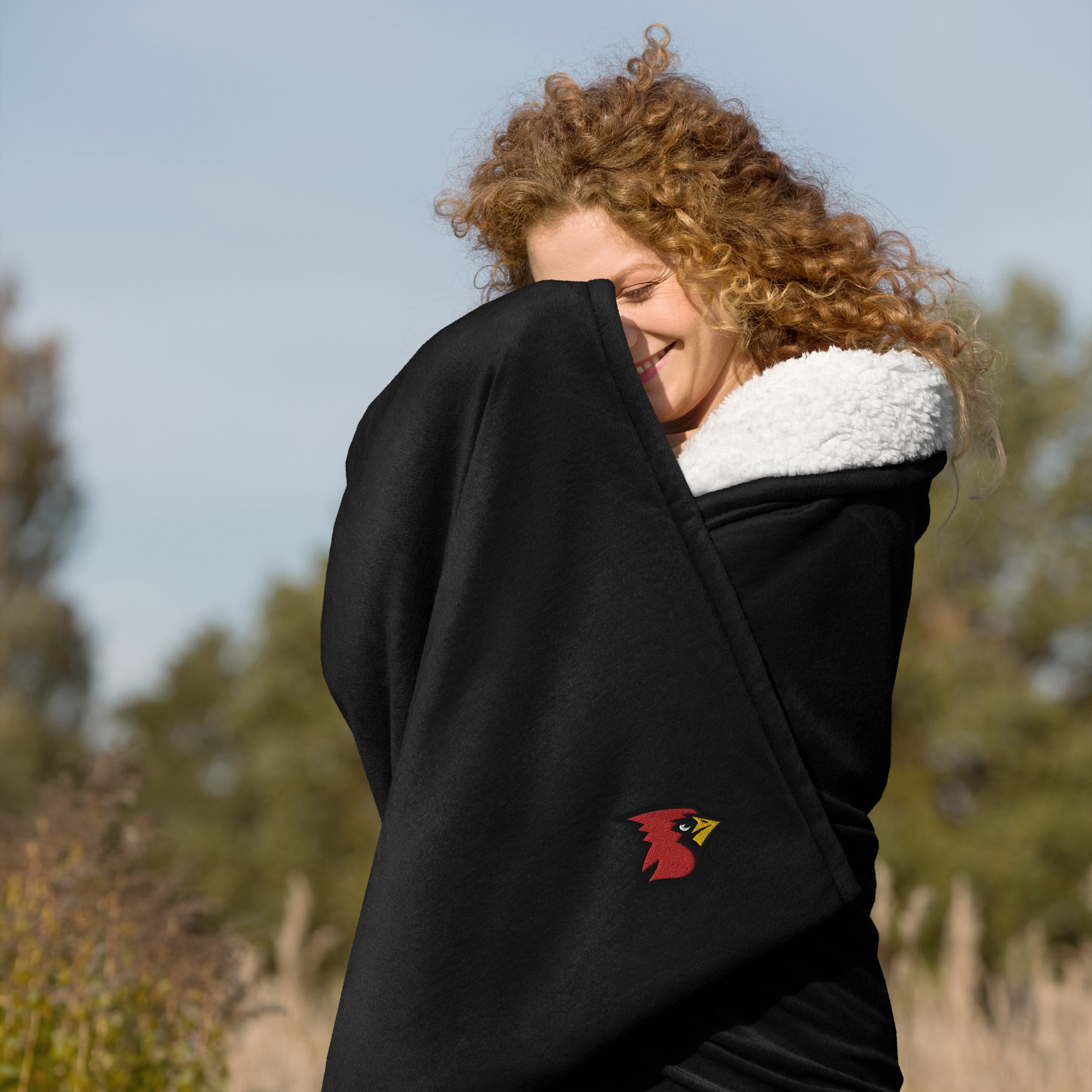 Cardinals Premium Sherpa Blanket – Ultra-Soft Plush Fleece, Cozy & Warm, Perfect for Home, Travel & Game Days (Black)